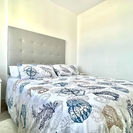 Apartment With Great Views Of The Atlantic Ocean, Wifi, Pool, 3Minutes To The Beach * Playa Paraiso (Tenerife)