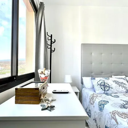 Apartment With Great Views Of The Atlantic Ocean, Wifi, Pool, 3Minutes To The Beach *