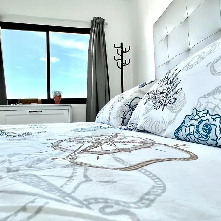 Apartment With Great Views Of The Atlantic Ocean, Wifi, Pool, 3Minutes To The Beach *