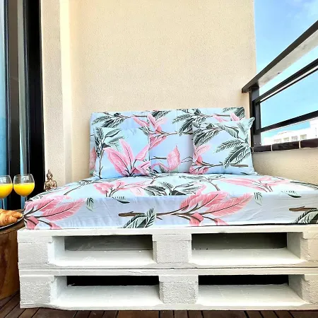 Apartment With Great Views Of The Atlantic Ocean, Wifi, Pool, 3Minutes To The Beach 아파트 플라야 파라이소