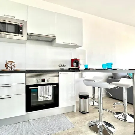Apartment With Great Views Of The Atlantic Ocean, Wifi, Pool, 3Minutes To The Beach Apartment